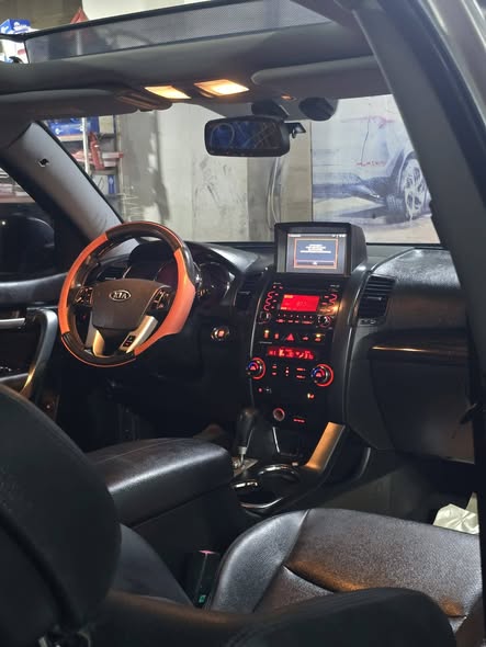 كيا سيرنتو 2010 - صورة 2