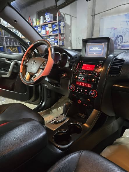 كيا سيرنتو 2010 - صورة 5