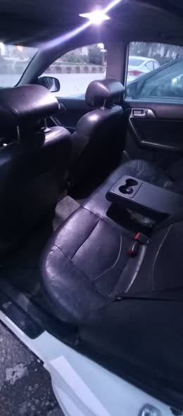 كيا فورتي 2010 - صورة 4