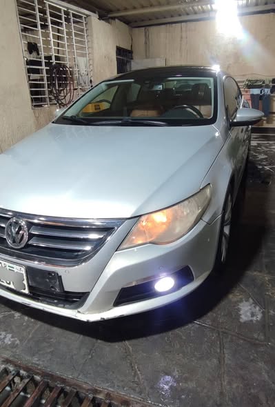 فولكس فاجن باسات CC 2011 - صورة 2