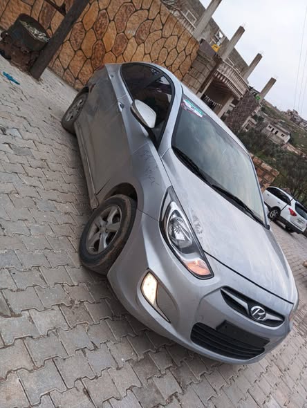 هيونداي اكسنت 2012 - صورة 2