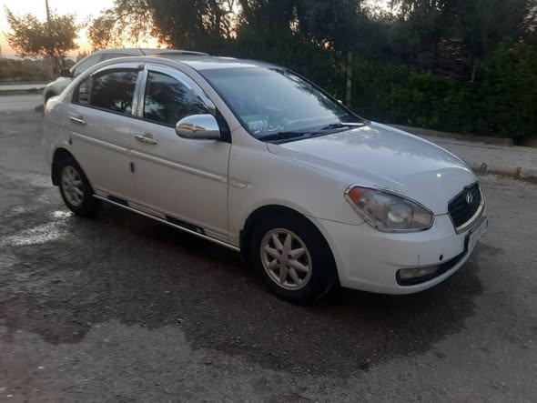 هونداي فيرنا 2008 - صورة 2