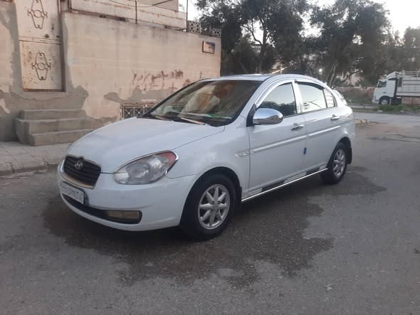 هونداي فيرنا 2008 - صورة 4