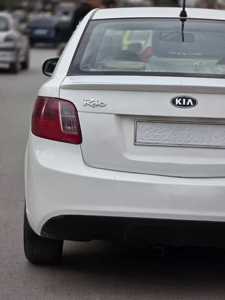 كيا ريو 2010 - صورة 4