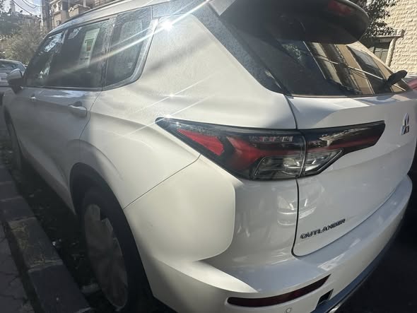 ميتسوبيشي اوتلاندر 2026 - صورة 4