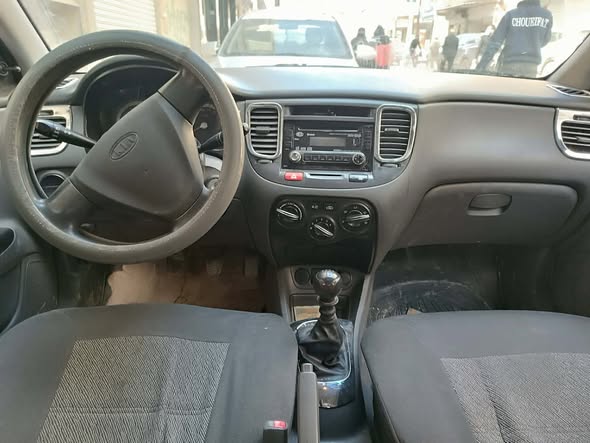 كيا ريو 2010 - صورة 2