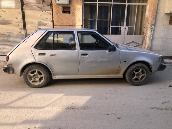 ميتسوبيشي لانسر 1983 - صورة 1