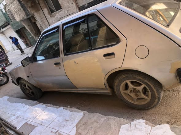 ميتسوبيشي لانسر 1983 - صورة 2