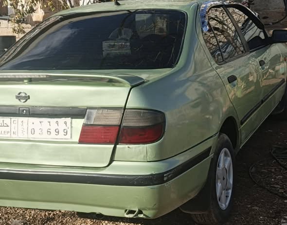 نيسان بللميرا 2000 - صورة 1