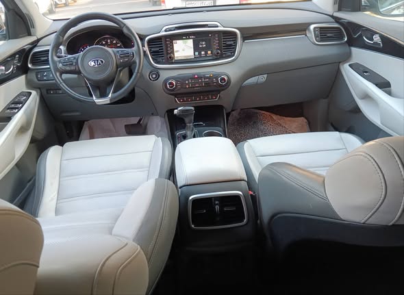 KIA سيرانتو 2017 - صورة 3