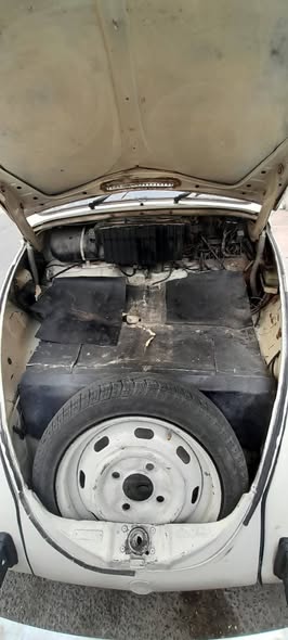 فولكس بيتل 1976 - صورة 5