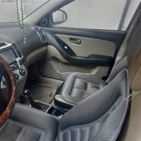 هيونداي افانتي 2007 - صورة 3