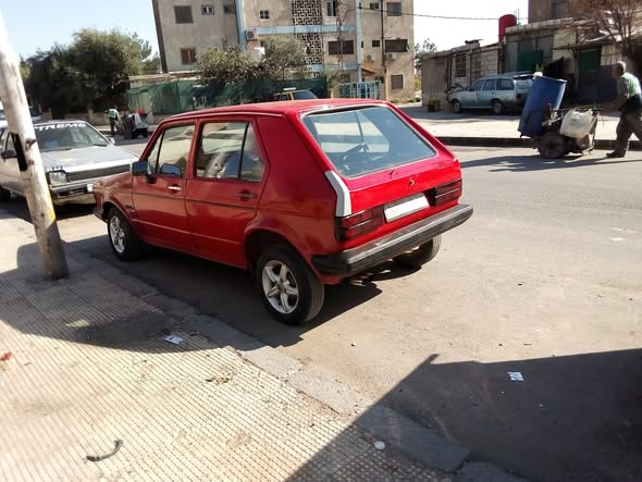 فولكس فاجن جولف 1976 - صورة 3