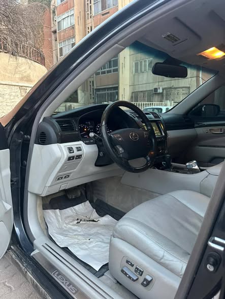 لكزس LS460 2008 - صورة 4