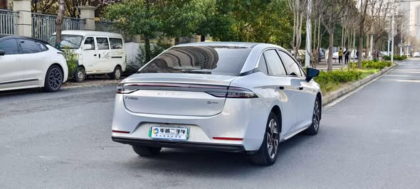 GAC AION S Plus 2022 - صورة 3