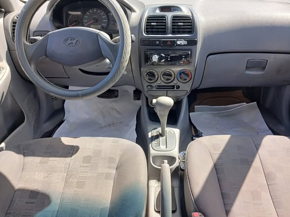 هونداي اكسنت 2004 - صورة 5