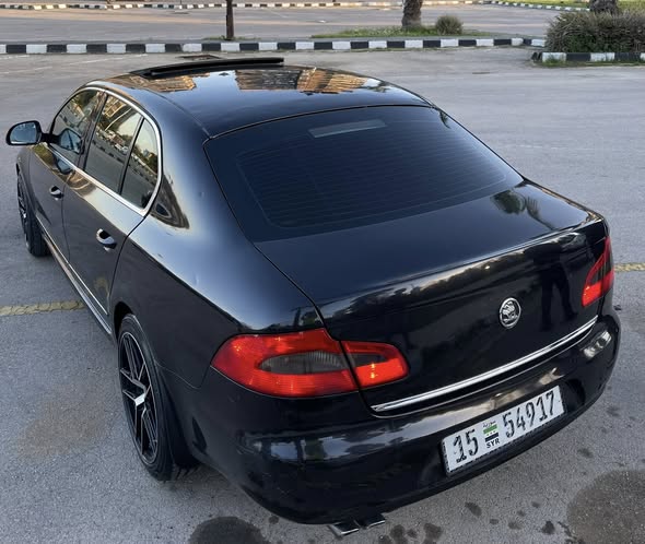 سكودا سوبيرب 2011 - صورة 3