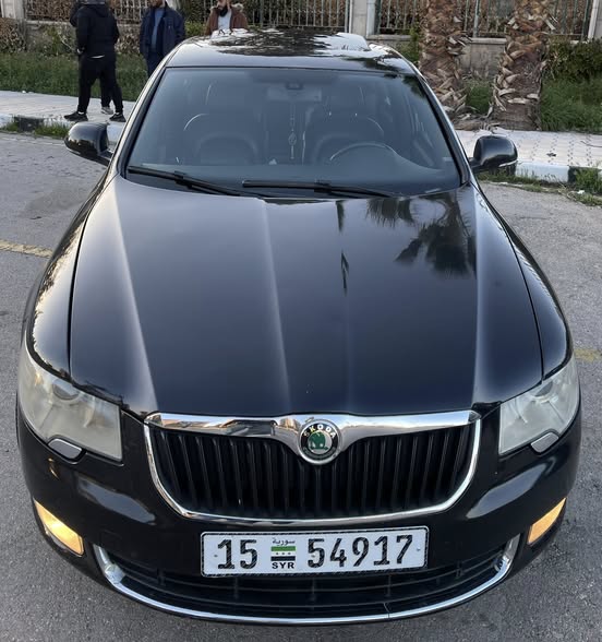 سكودا سوبيرب 2011 - صورة 4