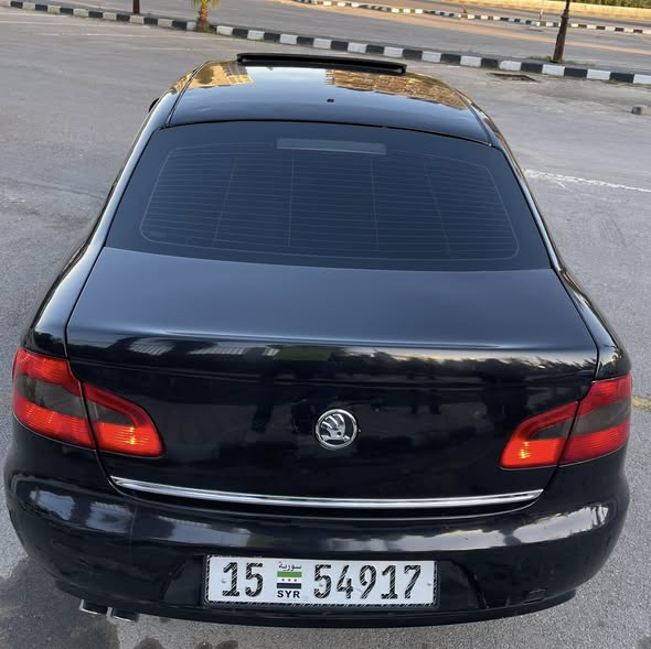 سكودا سوبيرب 2011 - صورة 5