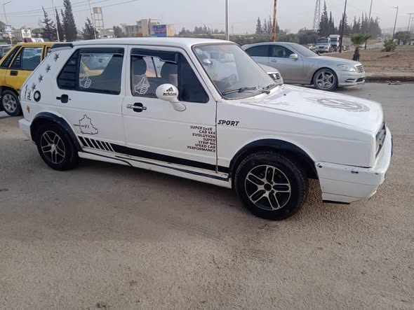 فولكس واجن كولف 1978 - صورة 3