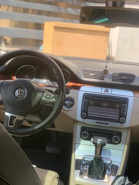 فولكس فاجن باسات 2010 - صورة 2