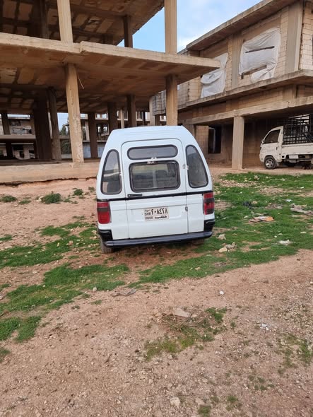 سكوده كرت 1996 - صورة 4