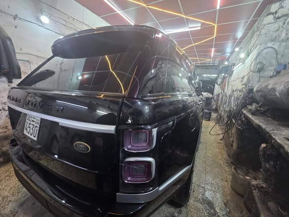 لاند روفر فوج 2014 - صورة 1