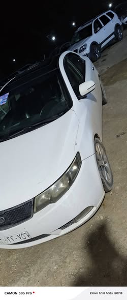 كيا فورتي 2011 - صورة 1