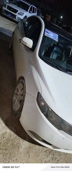 كيا فورتي 2011 - صورة 5