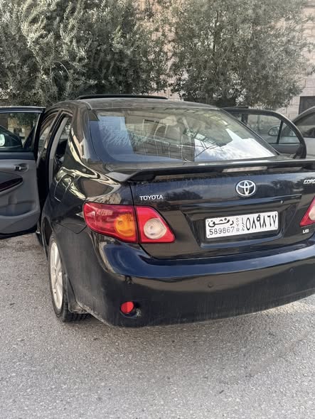 تويوتا كورولا 2009 - صورة 1