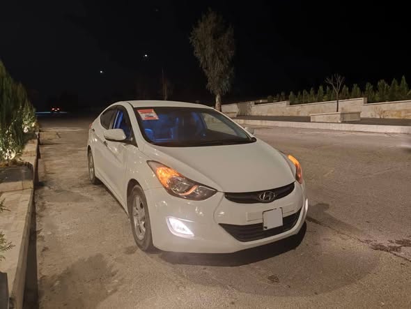 هيونداي إلنترا افانتي 2012 - صورة 3