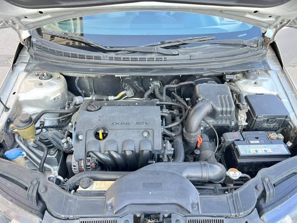 كيا فورتي 2010 - صورة 5