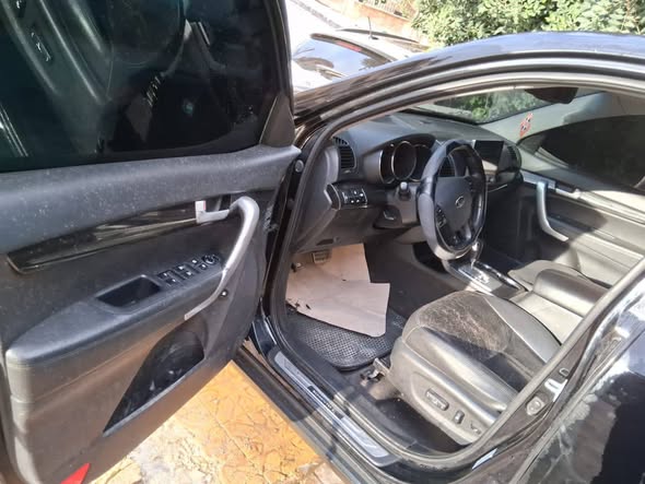 كيا سورنتو 2009 - صورة 5