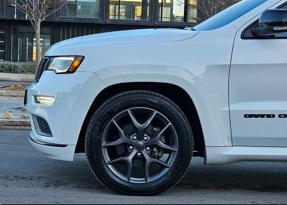 jeep شيروكي 2020 - صورة 4