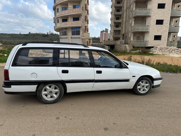 اوبل اوميغا 1993 - صورة 3