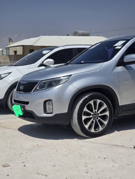 كيا سيرنتو 2013 - صورة 3