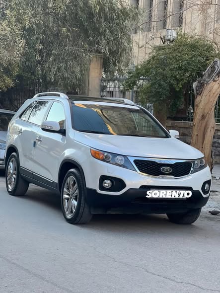 كيا سورينتو 2012 - صورة 1