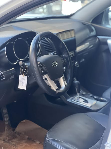 كيا سورينتو 2012 - صورة 3