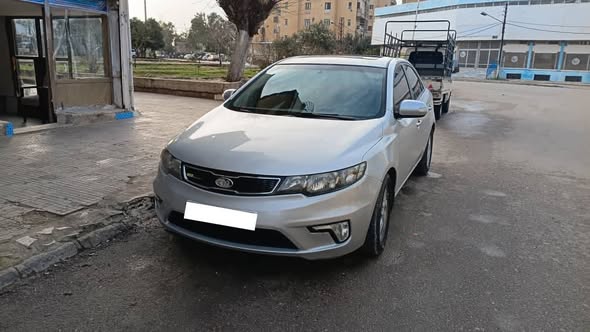 كيا فورتي 2009 - صورة 2