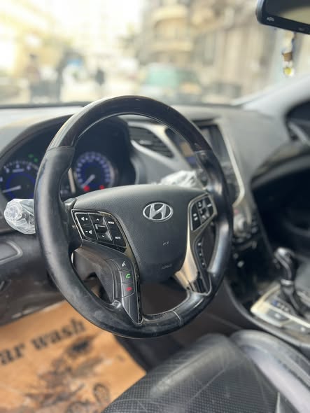 هيونداي ازيرا غرانديور 2011 - صورة 4