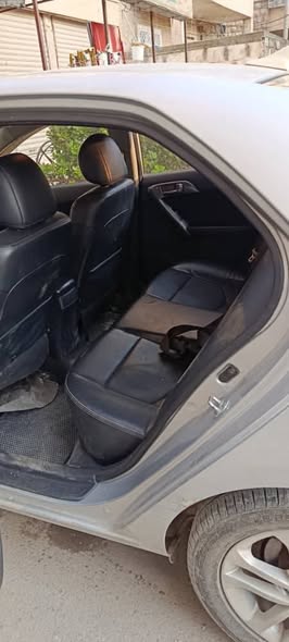 كيا فورتي 2011 - صورة 5