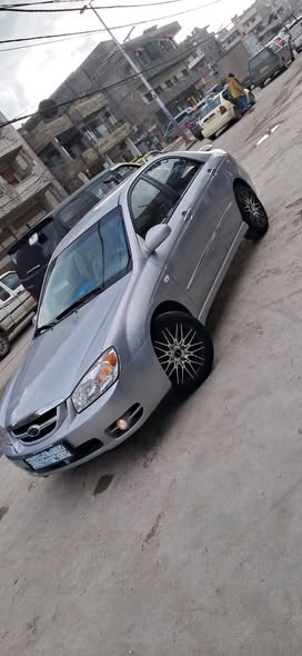 كيا سيراتو 2006 - صورة 2