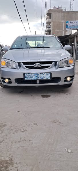كيا سيراتو 2006 - صورة 3