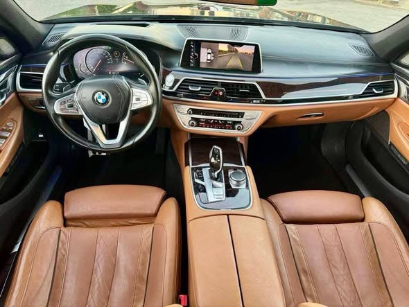 بي إم دبليو 740 لي 2018 - صورة 5