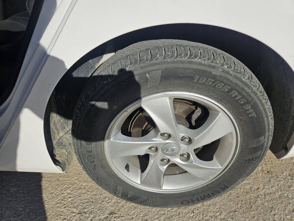 هيونداي إلنترا 2012 - صورة 5