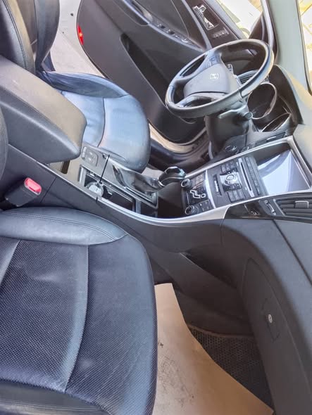 هيونداي سوناتا 2012 - صورة 2