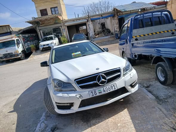 مرسيدس C200 2014 - صورة 2