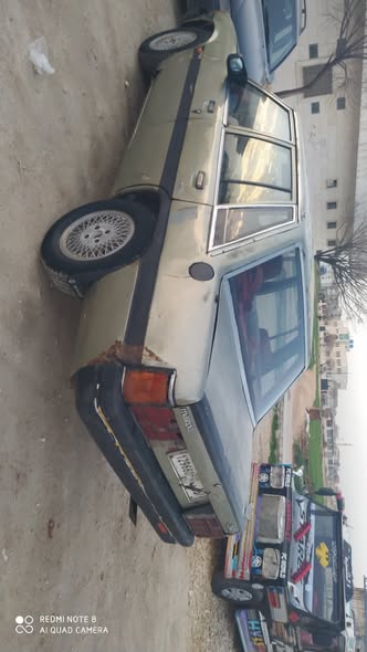 مازدا 929 1983 - صورة 3