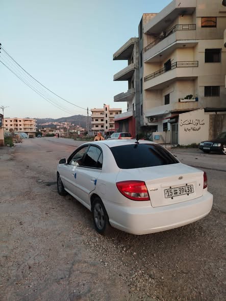 كيا ريو 2003 - صورة 5