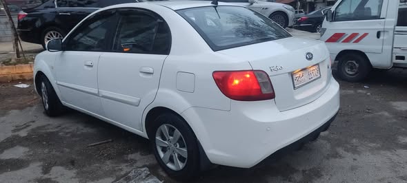 كيا ريو 2010 - صورة 3